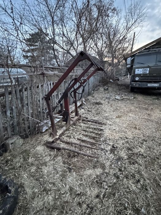 Продаётся сено-нагрузчик. В рабочем состоянии.