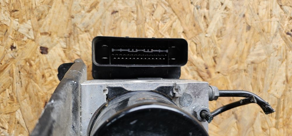 Pompă ABS Skoda Superb / Caddy / Touran 2.0 tdi 1K0614517CN 1K0907379B