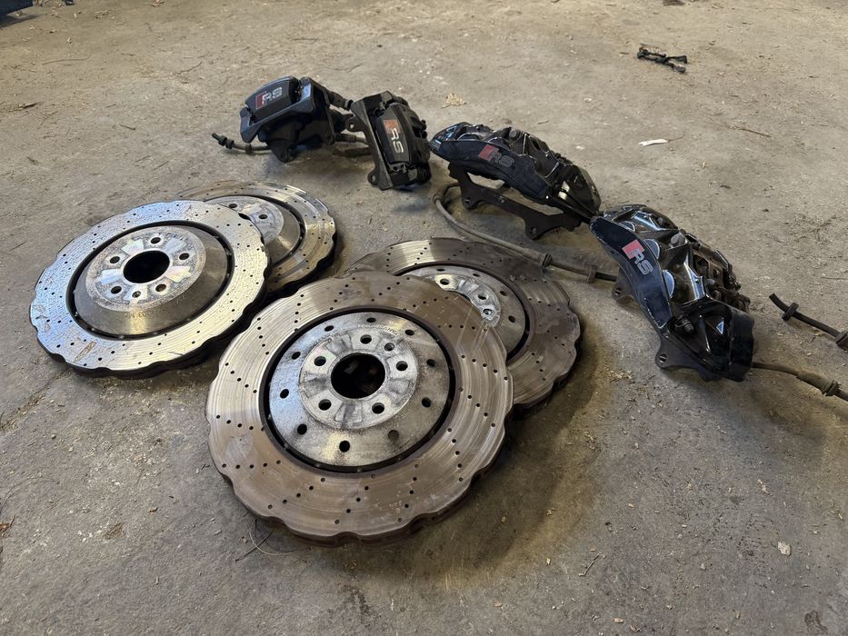 Комплект дискове и спирачки Audi Rs6 C7 4G 6 бутални апарати ( дискове апарати ) ( Ауди Рс6 Ц7 4Г )