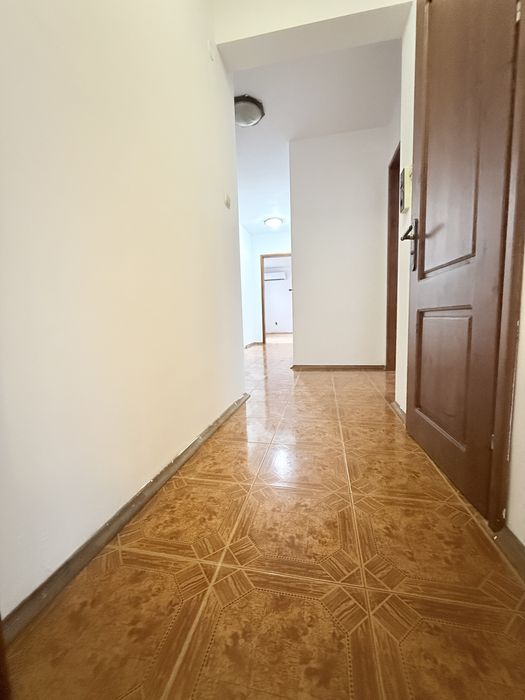 Продава се Тристаен апартамент в Пазарджик, Окръжна болница - 100 кв.м за 1500 €/кв.м - Снимка #2