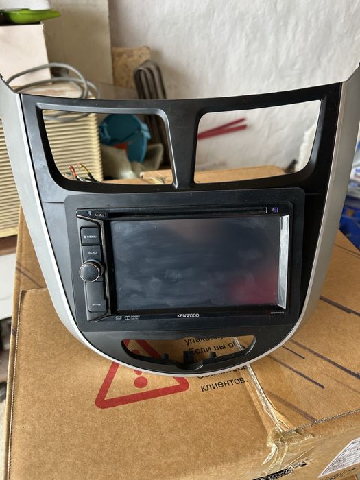 Магнитофон оригинал !!! Очень хороший