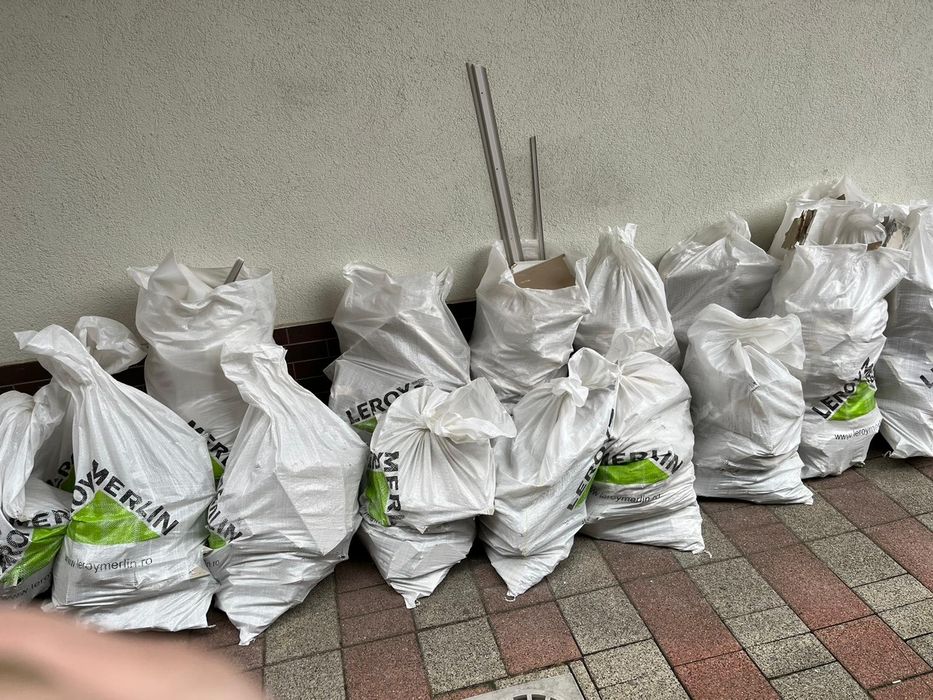 Transport moloz mobila veche