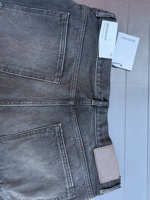 Blugi Straight Bershka Marime 46