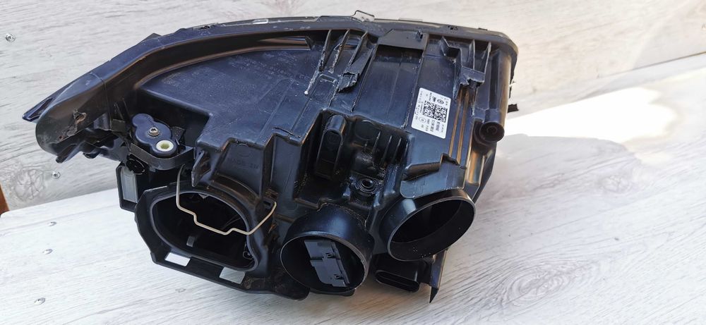 Фар за VW Caravelle Multivan T6.1 / Каравеле Мултиван Т6.1