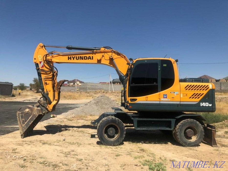 Услуги заказ малютка экскаватор 140 и 3в1  гидромолот аренда