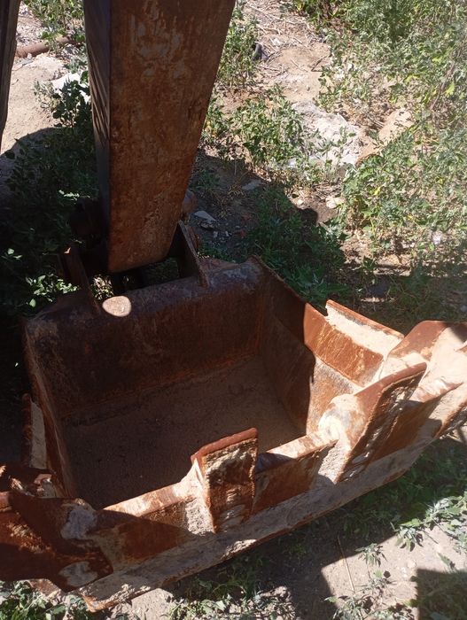 Требует замены Двигателя