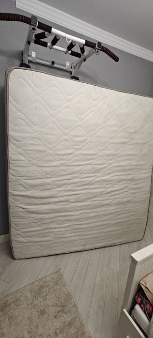 Продам матрас 180*200