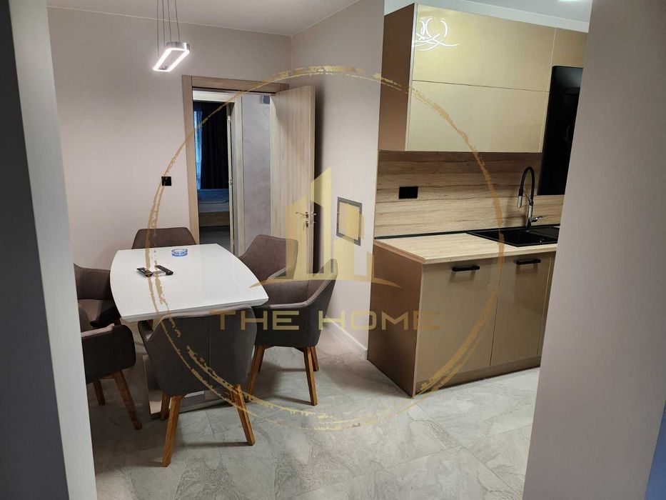 Дава се под наем Четиристаен апартамент в Варна, Базар Левски - 110 кв.м за 1346.4 € - Снимка #2