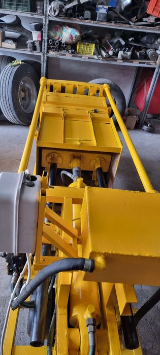 Пресс горизонтальный для ТБО