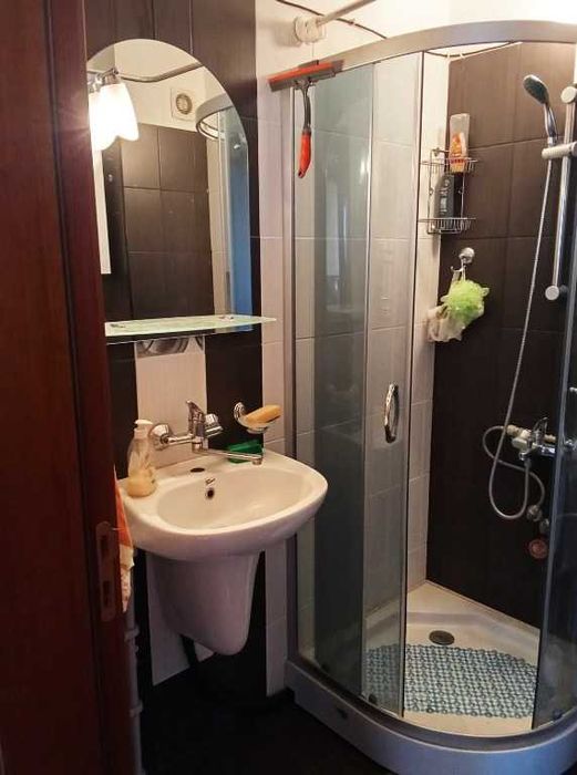 Продавам Двустаен апартамент гр.Обзор