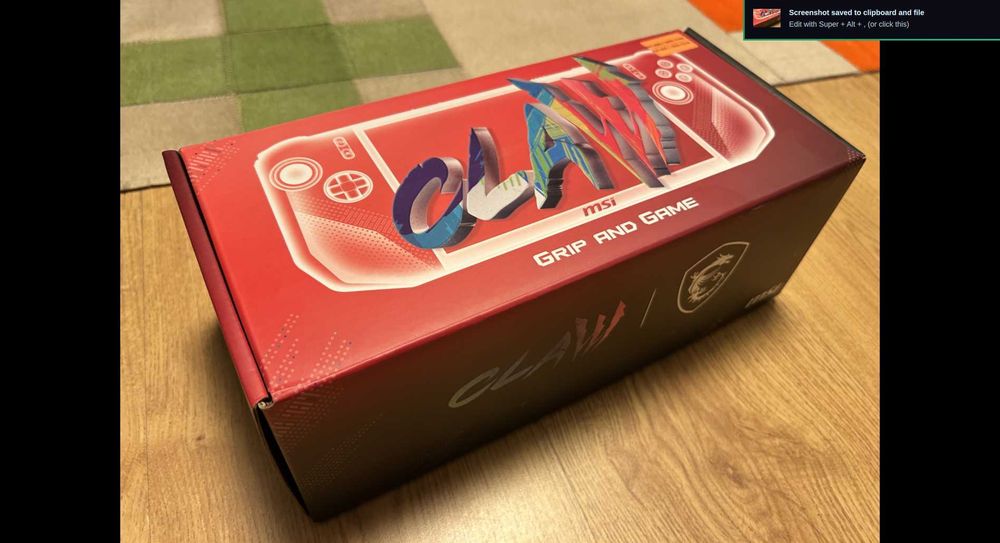 Продавам MSI Claw A8 BZ2EM – един от най-мощните handheld gaming PC модели на MSI.