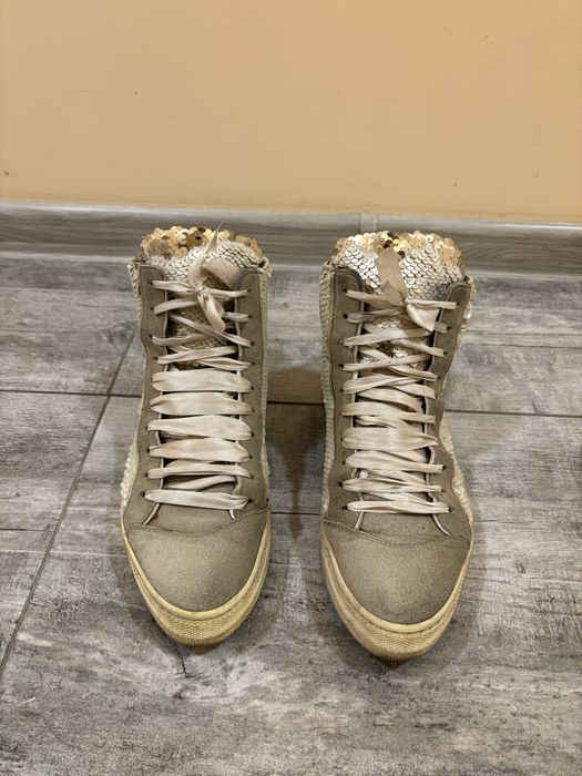 Дамски свежарски кецове