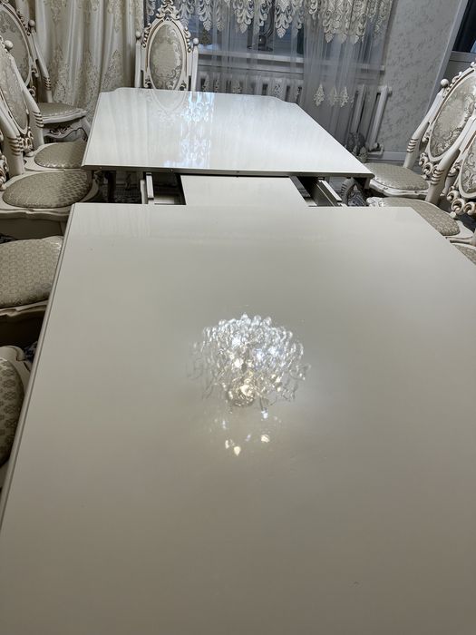 Стол деревянный