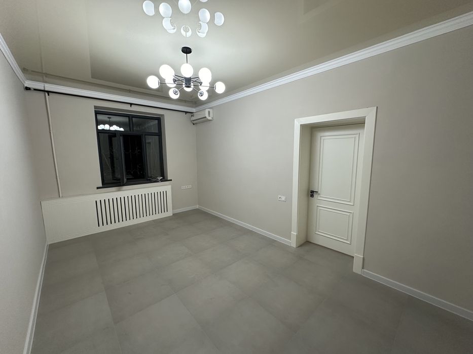 Сдается в аренду помещение вдоль дороги 200м2 - Яккасарай | Братские