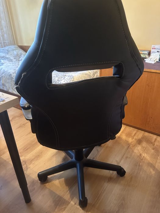 Геймърски стол с кожа алкантара