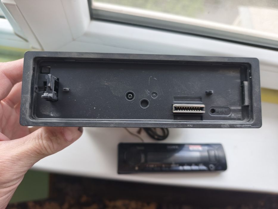 Автомагнитола SONY