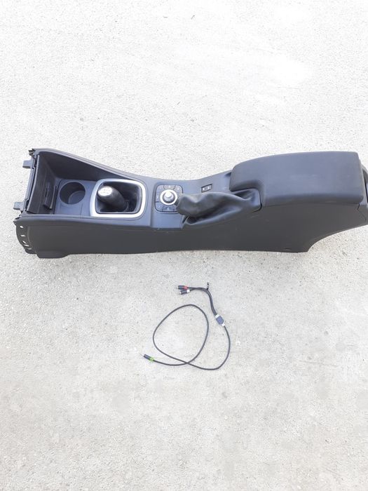 Cotiera Consola Centrala Renault Megane 3