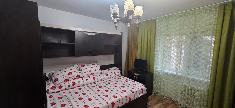 2 Camere Decomandat Rovine Pizza Ibiza Parter