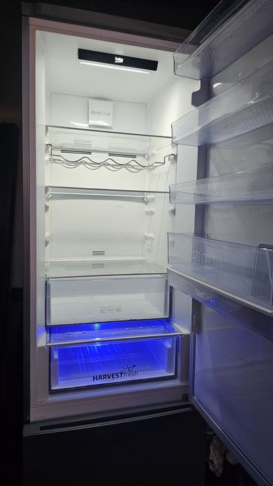Combina beko cu dozator 1000lei