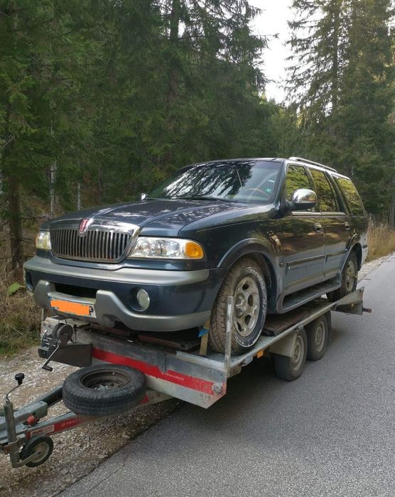 Платформа ремарке под наем транспортиране на автомобили и стока