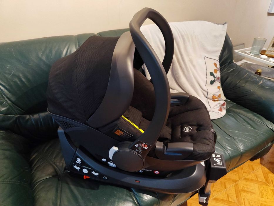 Столче за кола Moon + MOON ISOFIX основа