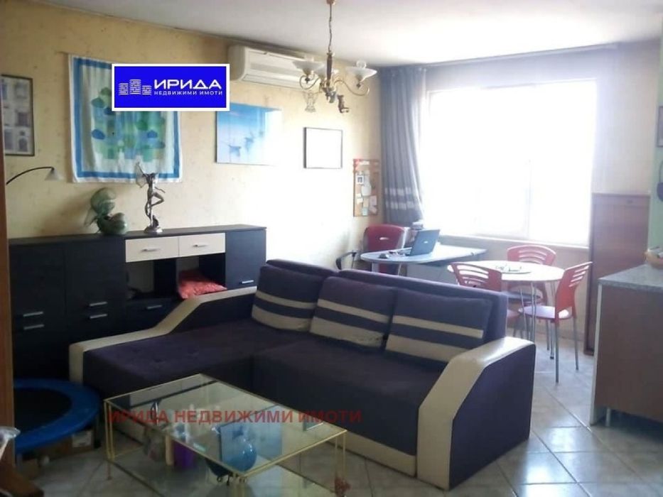 Двустаен апартамент в кв. Оборище