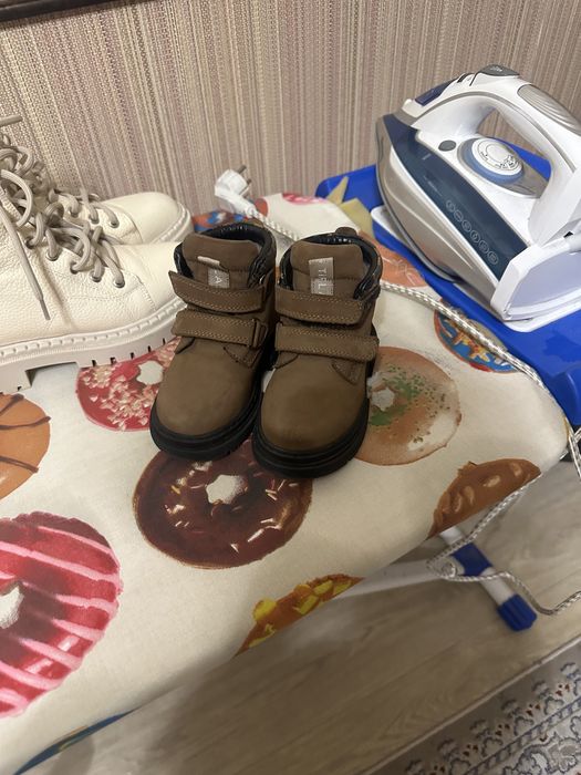 Продам десткие ботинки
