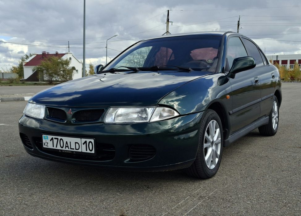 Митсубиси Каризма 1.8