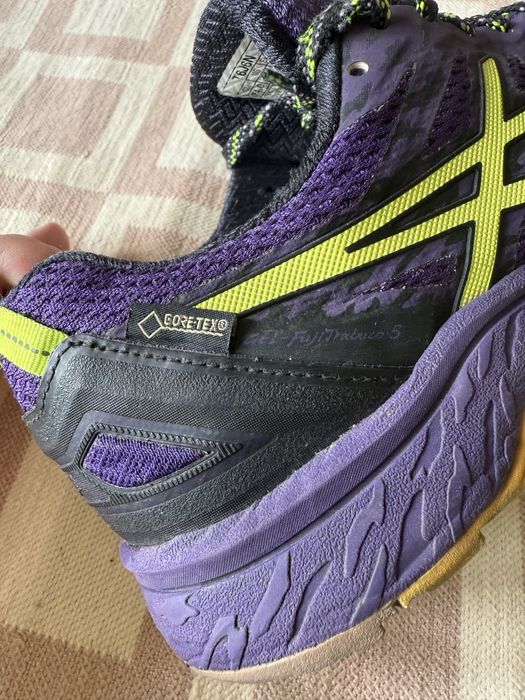 ASICS Gel-Fujitrabuco 5 goratex размер 38