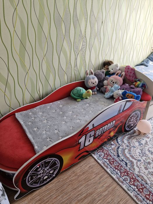 Кровать машинка детская 90×190 см