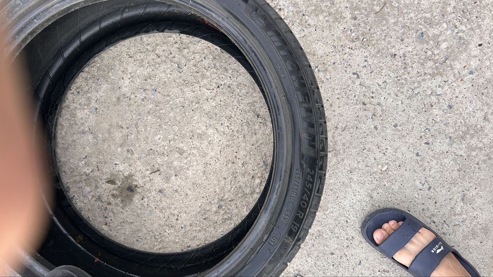 Резина Michelin 245/40 R19