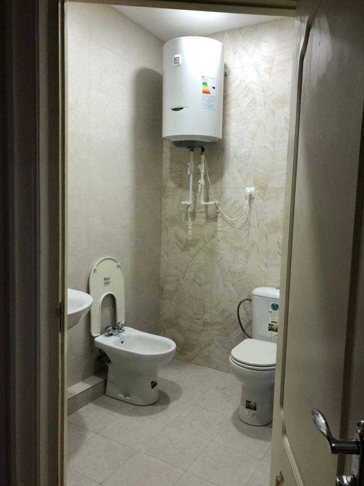 Metro Oybek 4 room apartment for foreigners