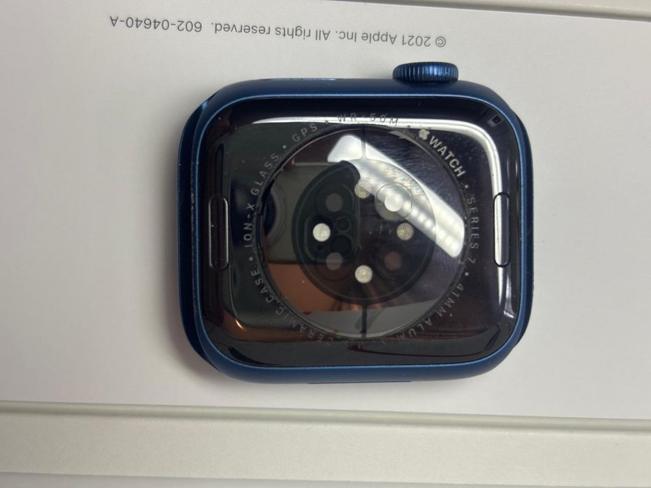 Продам Apple watch 7 серия 41 мм