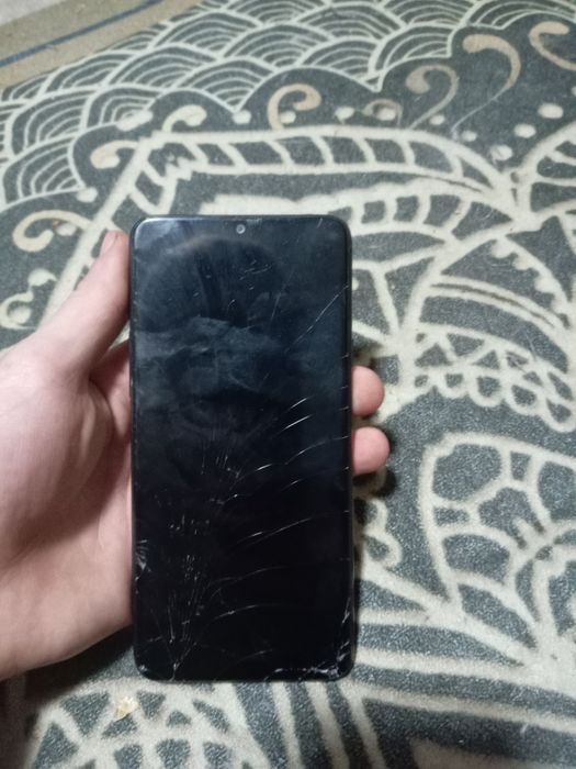 Хонор икс 6а 128гб и самсунг а20с на 32 гб