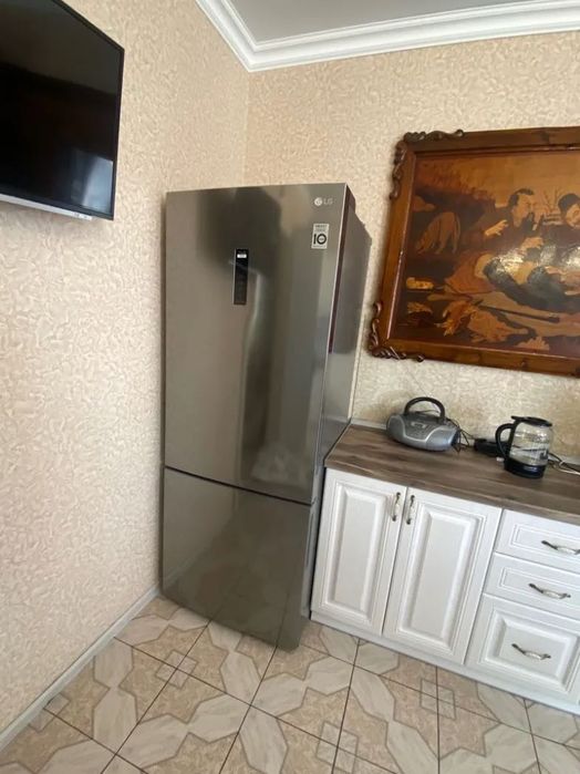 Холодильник LG (Smart Inverter Compressor)