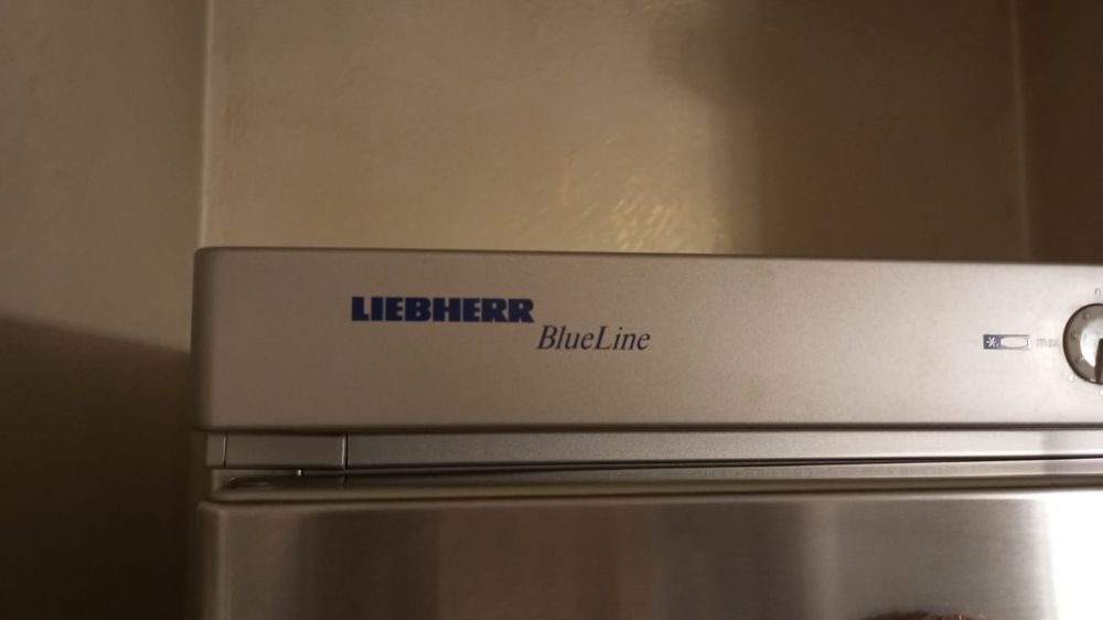 Холодильник  Либхер