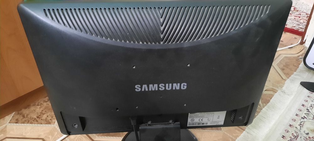 Продам монитор 20д