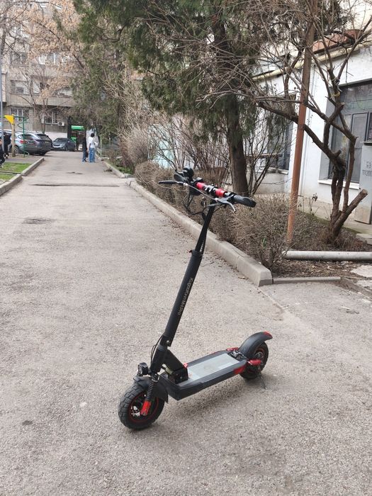 продам куго м4 про  за 95к тг СРОЧНО