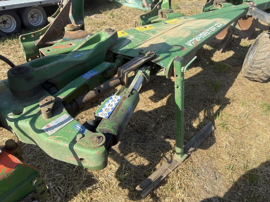 John Deere 7530 Premium cu plug kuhn 122 vario