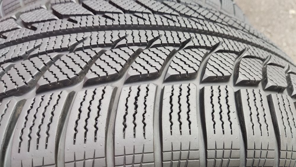 4броя зимни гуми 245/50/18 Goodride Winter
dot24
7.9mm