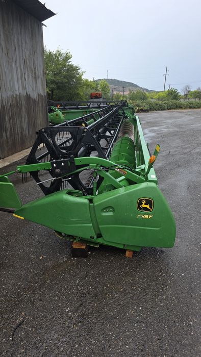 Жатка John Deere 635F