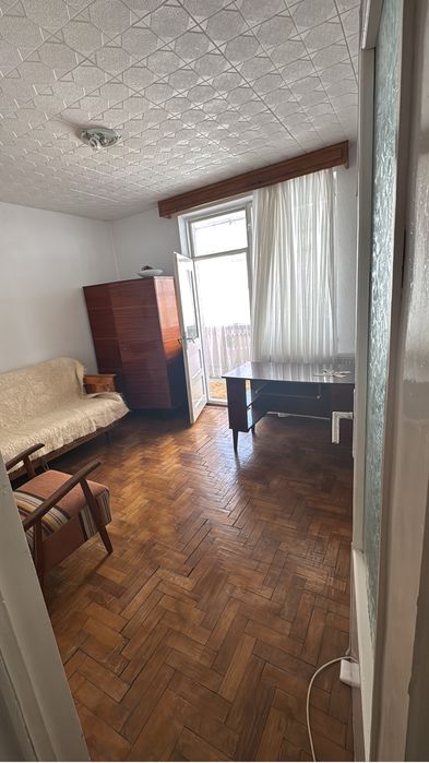 Inchiriez apartamanet 3 camere Targu Neamt