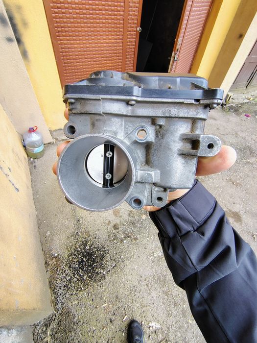 Дроселова клапа Дачия 1.2