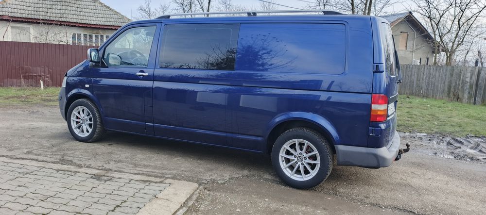 Volkswagen Transporter T5 an 2009 extra lung 5 locuri