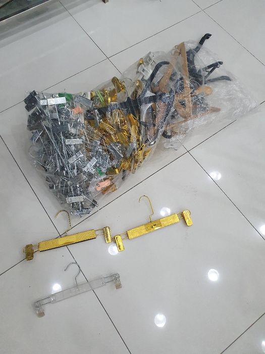 Вешалки для юбок и брюк