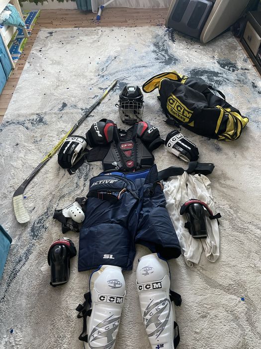 Продам хоккейную форму на взрослого