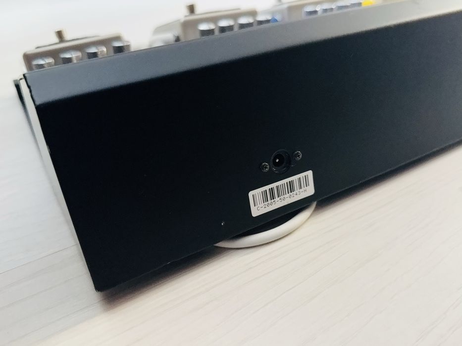 КОЛЕКЦИОНЕРСКА! Педалера с ефекти за китара Marshall PB-8!