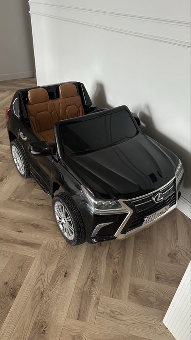 Продается детская электро машинка