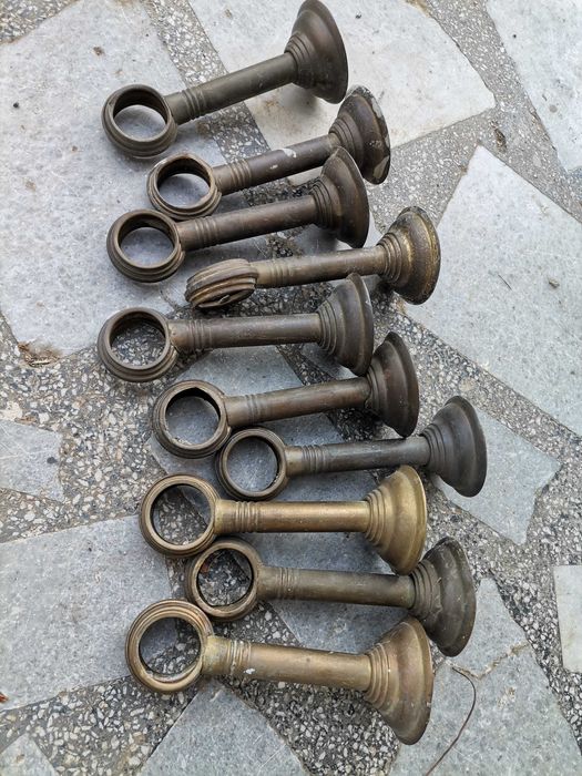 Лот 5 бр. масивни месингови корнизи от Царска България