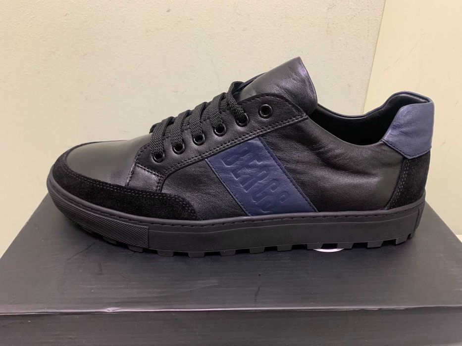 Продавам мъжки обувки Bikkembergs от естествена кожа и велур 43 номер